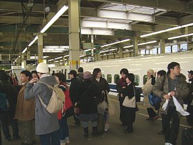 広島駅に到着。