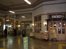 改札口